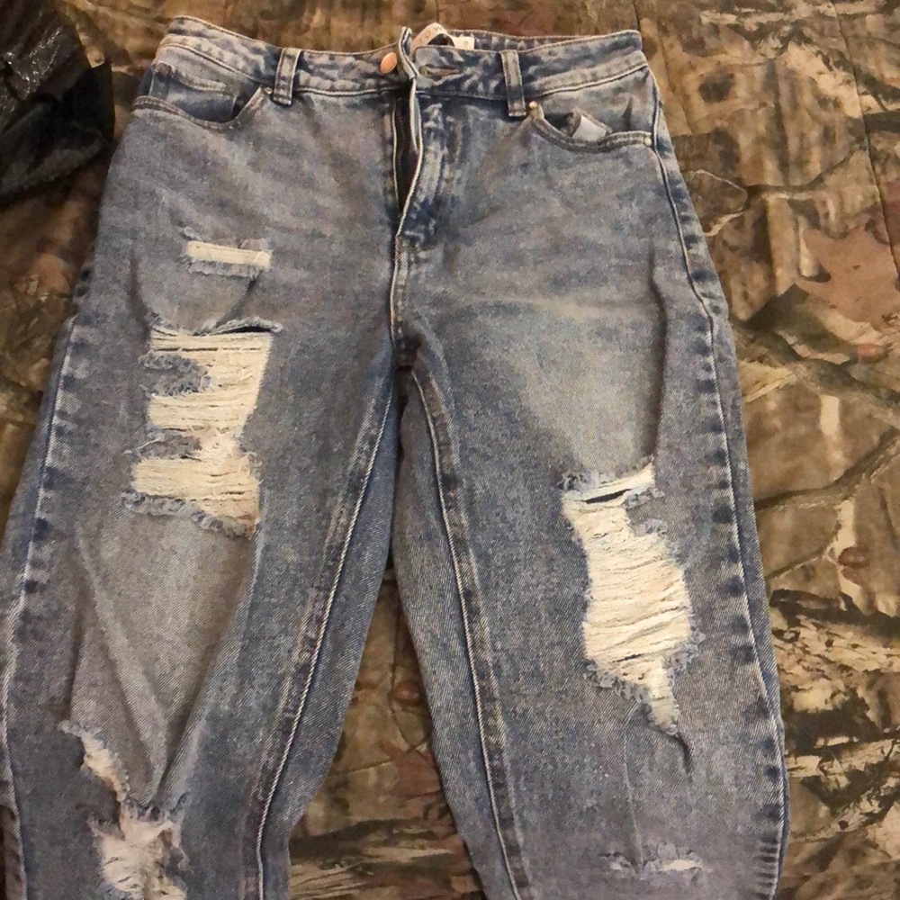 acid wash distressed mom jeans